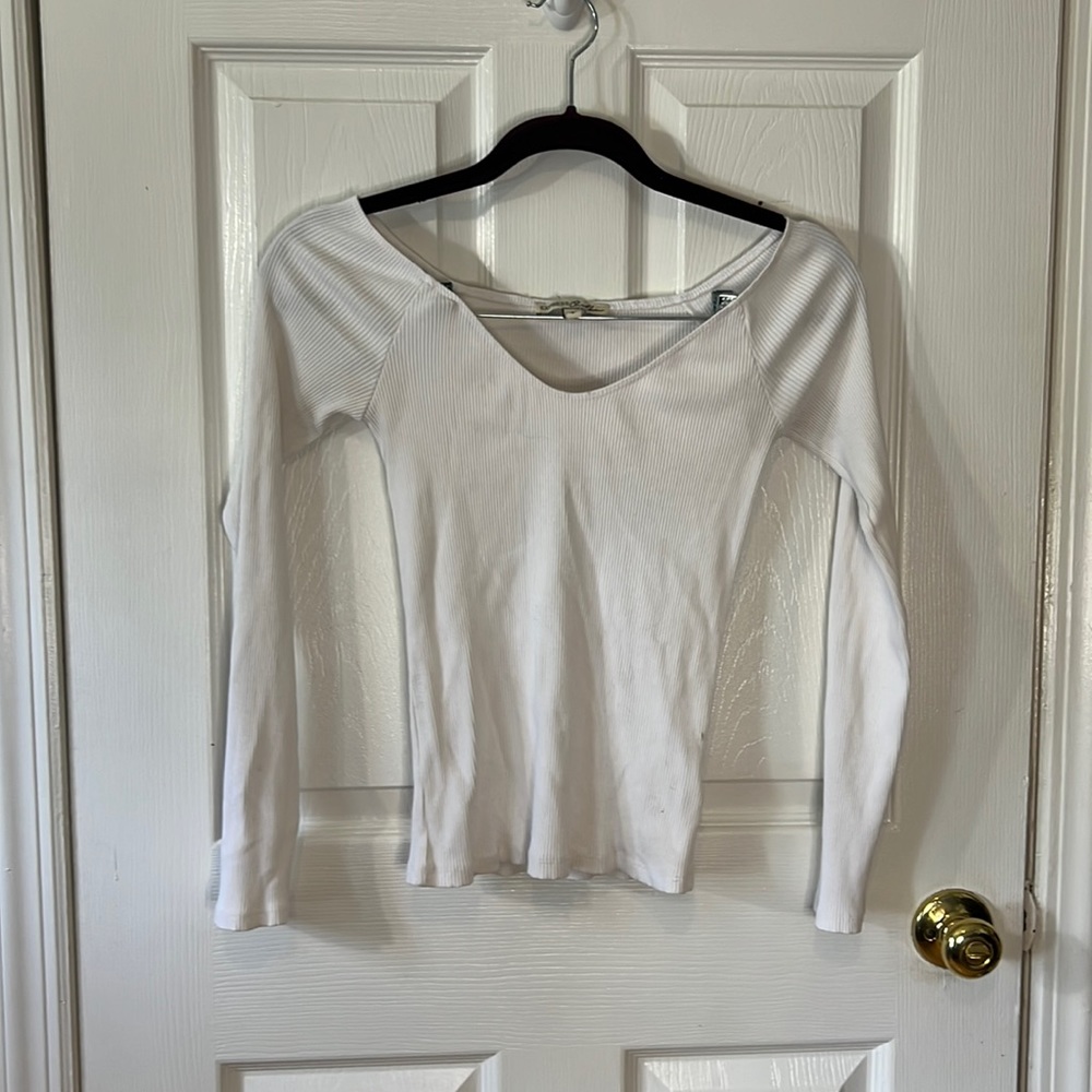 Off the shoulder white long sleeve shirt